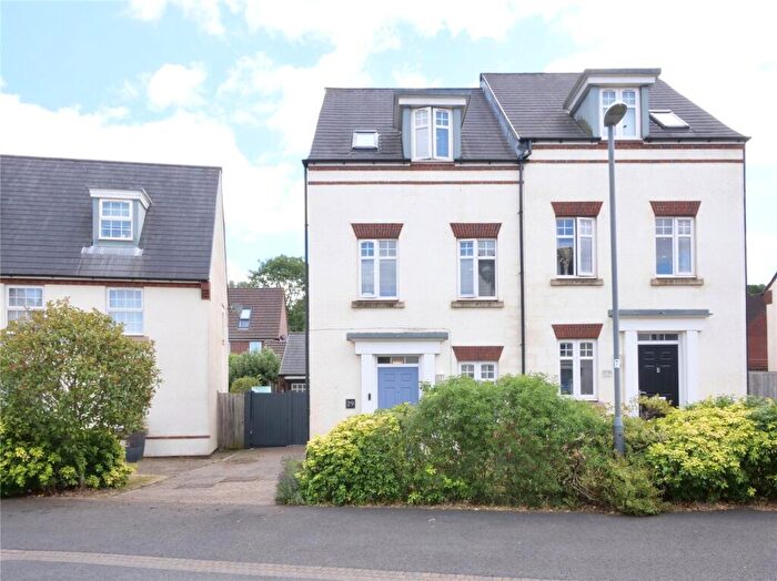 4 Bedroom Semi-Detached House For Sale In Withies Way, Midsomer Norton, BS3