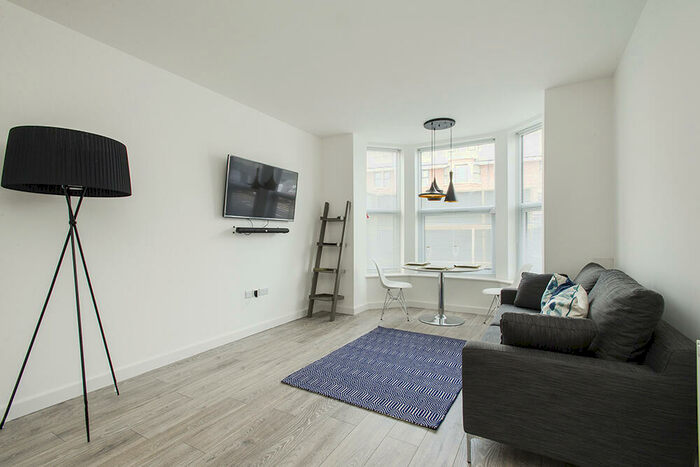 1 Bedroom Apartment To Rent In The Gallery, Radcliffe Road, NG2
