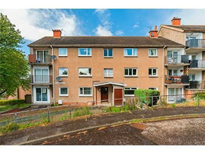 2 Bedroom Flat To Rent In Rannoch Grove, Edinburgh, EH4