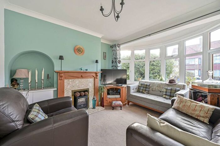 4 Bedroom Terraced House For Sale In Worton Road, Isleworth, TW7