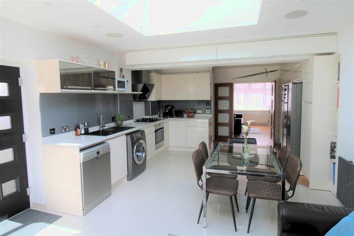 3 Bedroom Semi-Detached House To Rent In Wood End Gardens, Northolt, UB5