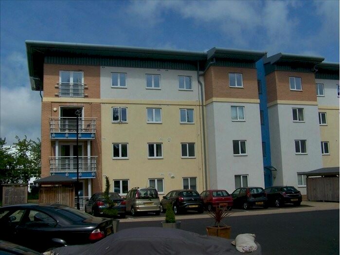 2 Bedroom Flat To Rent In Knightsbridge Court, Gosforth, Newcastle Upon Tyne, NE3