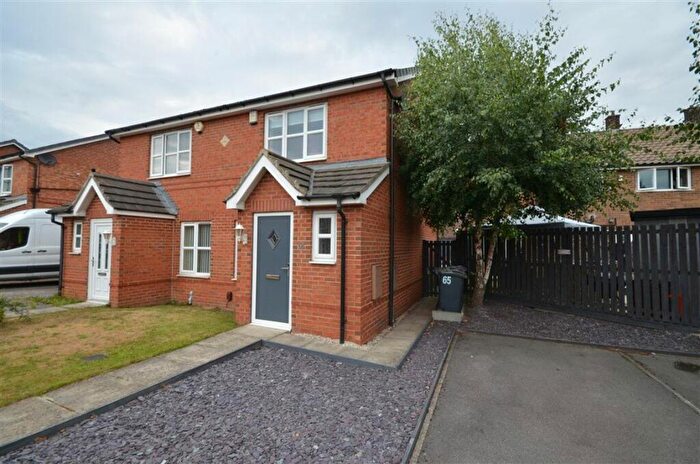 2 Bedroom Semi-Detached House To Rent In Merchant Croft, Barnsley, S71
