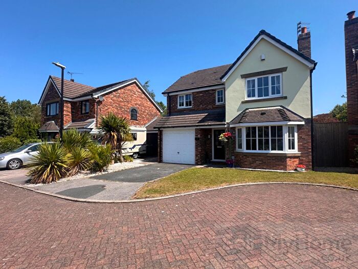 4 Bedroom Detached House For Sale In Kings Close, Staining, Blackpool, Lancashire, FY3