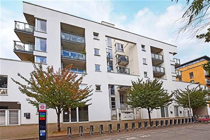 2 Bedroom Flat To Rent In C Osiers Road, Wandsworth, SW18