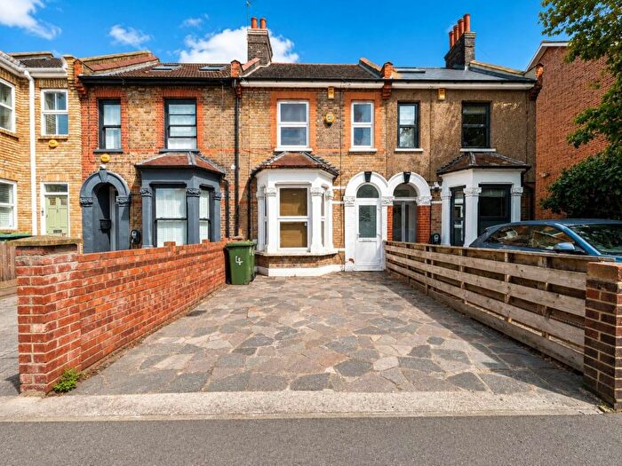3 Bedroom Terraced House For Sale In Gladding Road, Manor Park, E12