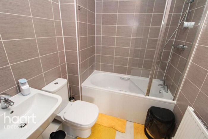 2 Bedroom Detached House To Rent In Watkin Road, Leicester, LE2