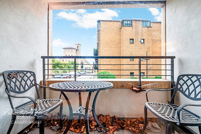 Apartment For Sale In Chart House, Burrells Wharf Square, London, E14