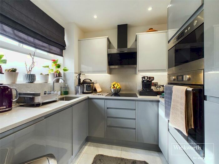 2 Bedroom Apartment For Sale In Rose Bates Drive, Kingsbury, London, NW9