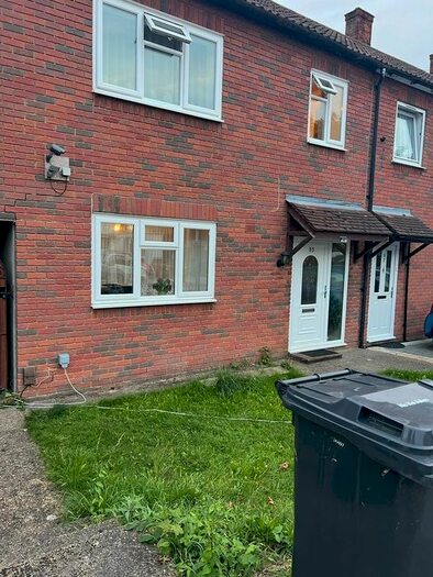 3 Bedroom Terraced House To Rent In Huntsman Road, Hainault, Essex, IG6