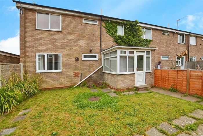 2 Bedroom Flat To Rent In Kensington Road, Scunthorpe, DN15