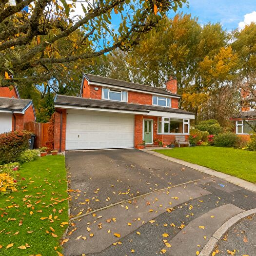 4 Bedroom Detached House For Sale In Greenacres, Fulwood, PR2