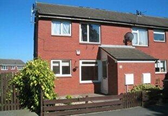 1 Bedroom Apartment For Sale In Sharp House Road, Leeds, West Yorkshire, LS10