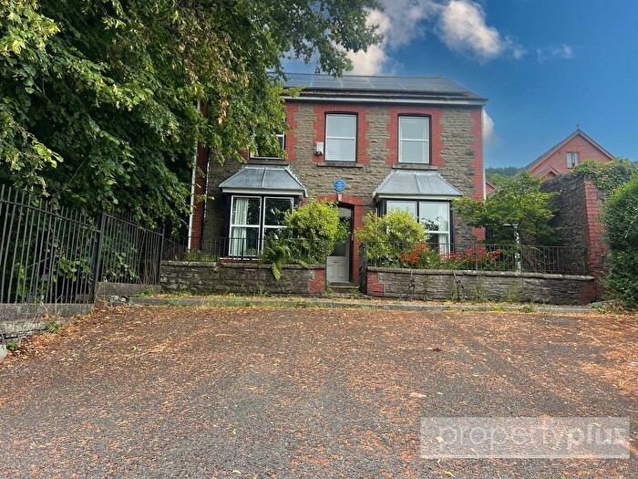 3 Bedroom Detached House For Sale In Dumfries Street, Treherbert, Rhondda Cynon Taff, CF42