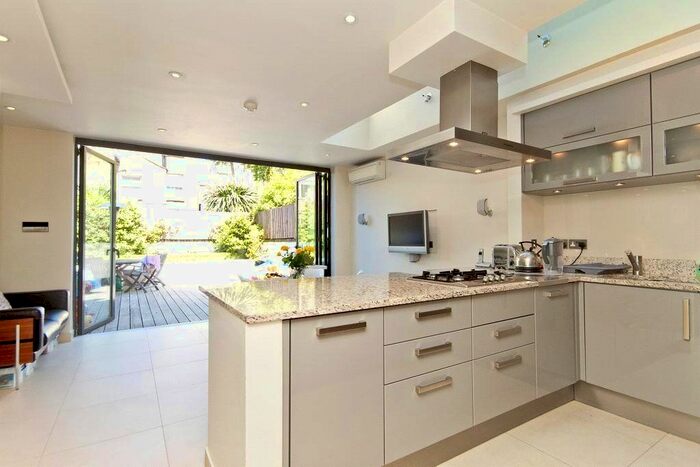 6 Bedroom Property To Rent In Radipole Road, London, SW6