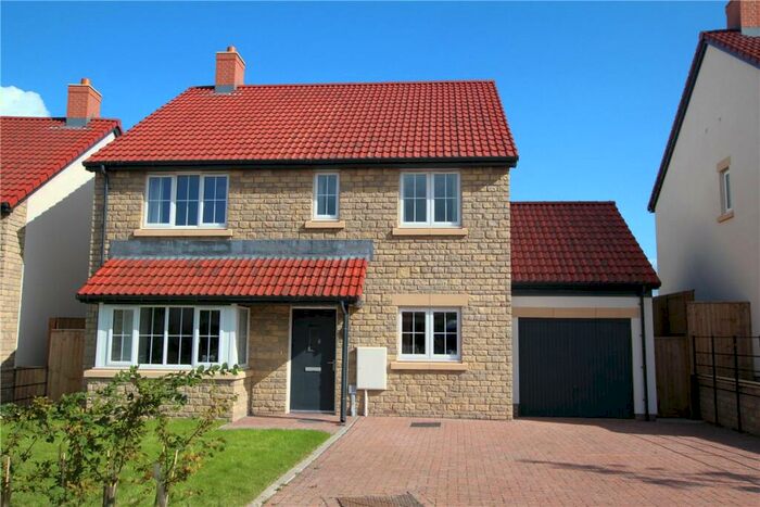 4 Bedroom Detached House For Sale In Fox Fields, Hallatrow, Bristol, Somerset, BS39