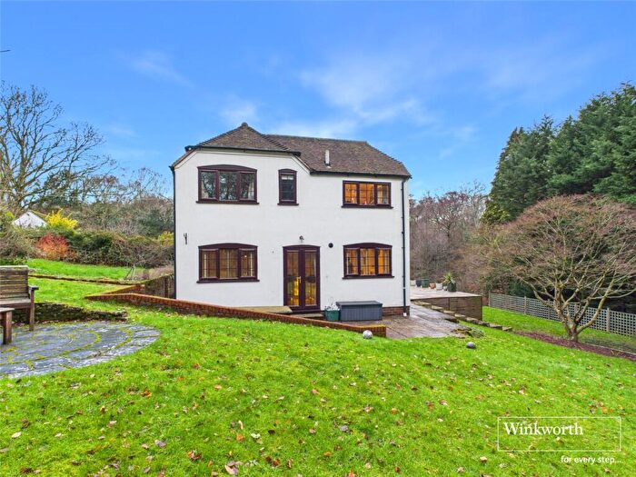 5 Bedroom Semi Detached House For Sale In Burys Bank Road, Greenham, Thatcham, Berkshire, RG19