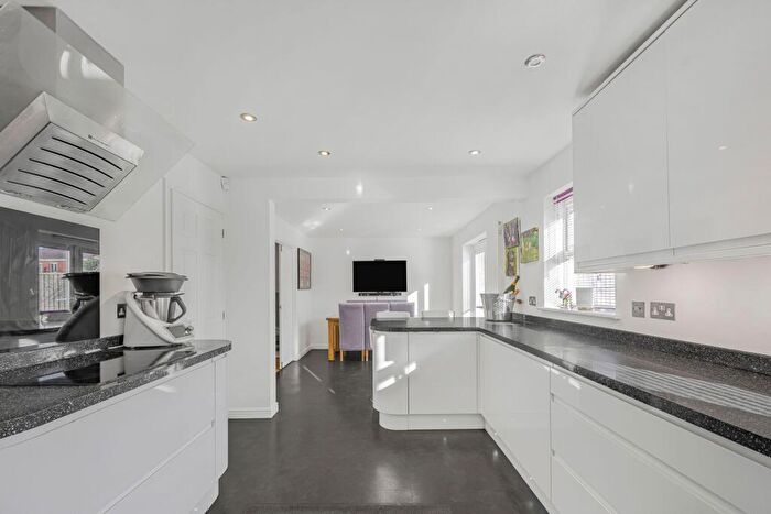 4 Bedroom Detached House For Sale In Pinkers Mead, Emersons Green, BS16