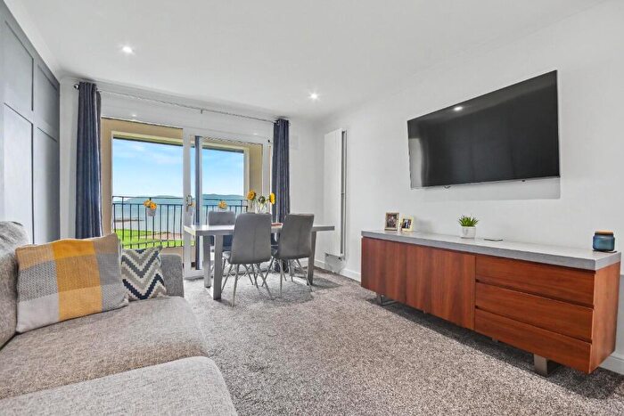 2 Bedroom Flat For Sale In Battery Park Avenue, Inverclyde, Greenock, PA16