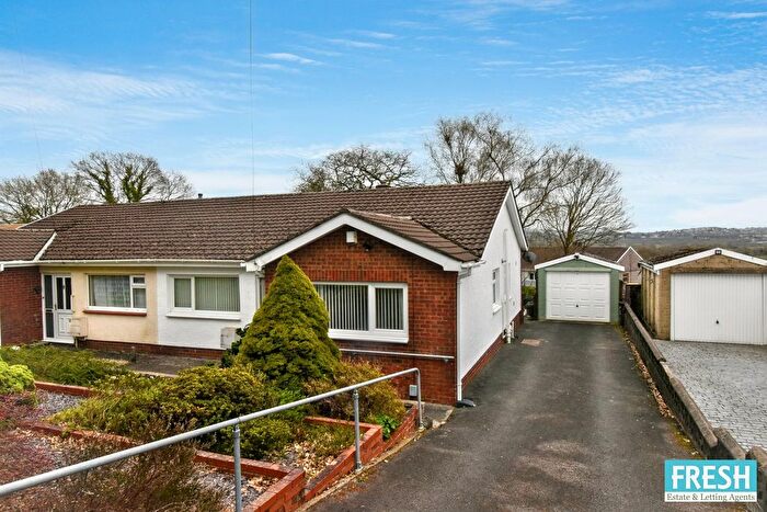 3 Bedroom Semi Detached Bungalow For Sale In Harebell Close, Ynysforgan, Swansea, SA6