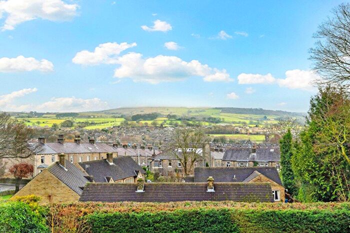 5 Bedroom Detached House For Sale In Riversleigh, Elm Grove, Silsden, Keighley, West Yorkshire, BD20