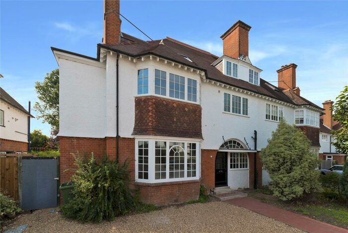 4 Bedroom Semi-Detached House To Rent In West Grove, Walton-on-Thames, Surrey, KT12