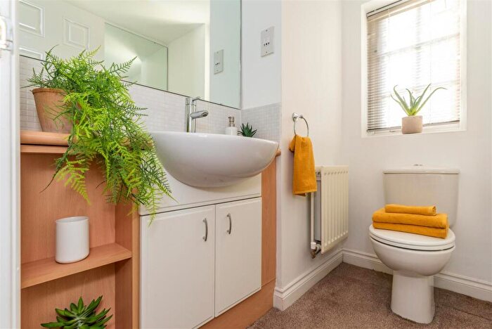 4 Bedroom Detached House For Sale In Glover Road, Castle Donington, Derby, DE74