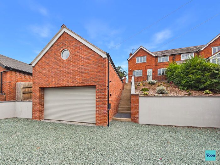 4 Bedroom Semi-Detached House For Sale In Higher Road, Shrewsbury, SY4