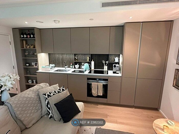 1 Bedroom Flat To Rent In York Place, London, SW11