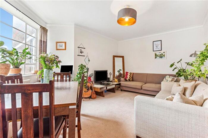 2 Bedroom Flat To Rent In Hightrees House, Clapham, SW12