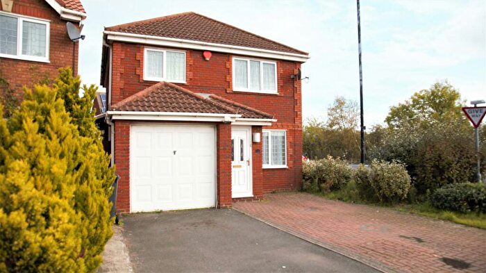 4 Bedroom Detached House To Rent In Grasholm Way, Langley, Berkshire, SL3