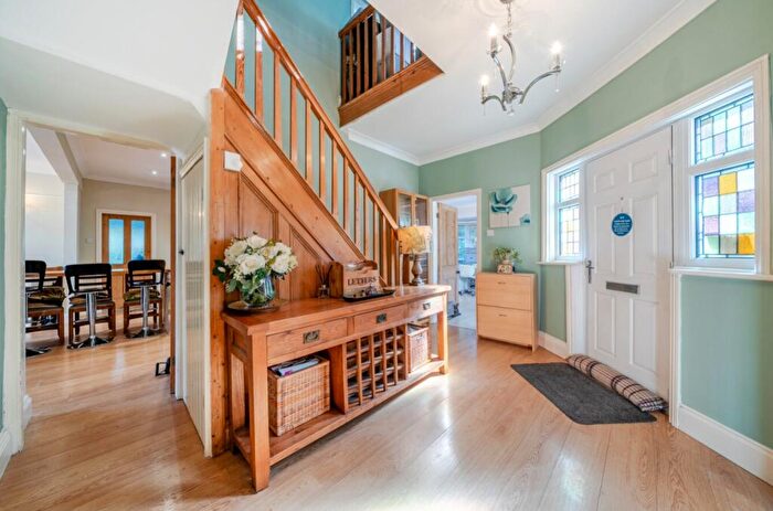 3 Bedroom Detached House For Sale In Bilton Grove Avenue, Harrogate, HG1