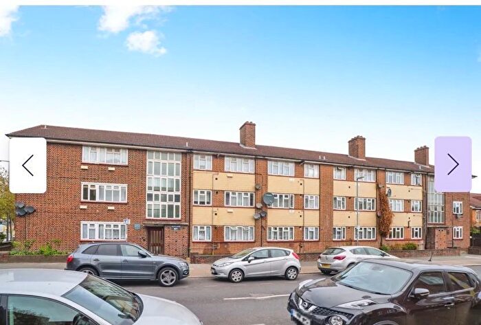 Studio To Rent In Mayflower House, Westbury Road, Barking, IG11