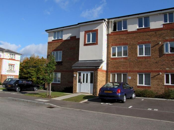 2 Bedroom Flat To Rent In Akerlea Close, Netherfield, Milton Keynes, MK6