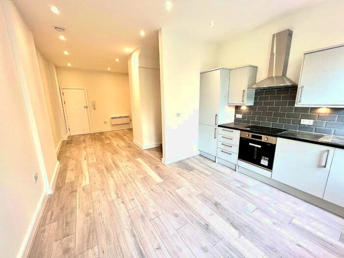 2 Bedroom Apartment To Rent In Sidcup Road, Eltham, London, SE9