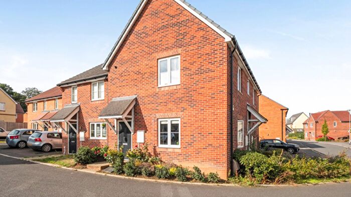1 Bedroom Maisonette For Sale In Violet Close, Stansted, CM24
