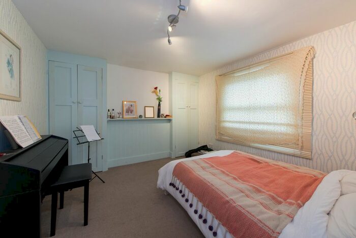 1 Bedroom Flat For Sale In Prospect Road, Broadstairs, CT10