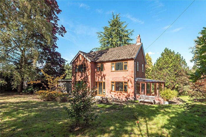 4 Bedroom Detached House For Sale In Mottram Road, Alderley Edge, Cheshire, SK9