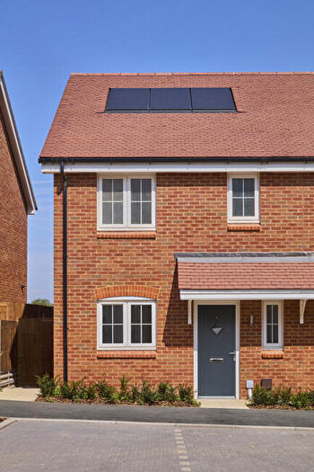 3 Bedroom Semi-Detached House For Sale In Church Road, Otham, Maidstone, ME15