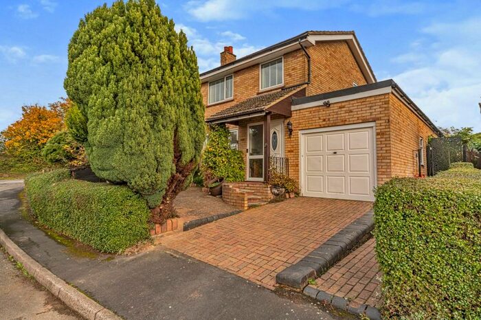 3 Bedroom Semi-Detached House For Sale In Wallers Close, Great Chishill, Royston, SG8