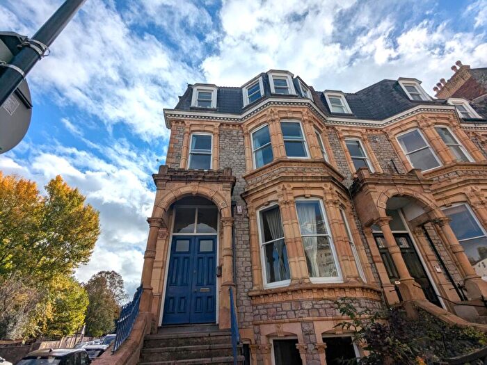 3 Bedroom Flat To Rent In Manilla Road, Clifton, Bristol, BS8