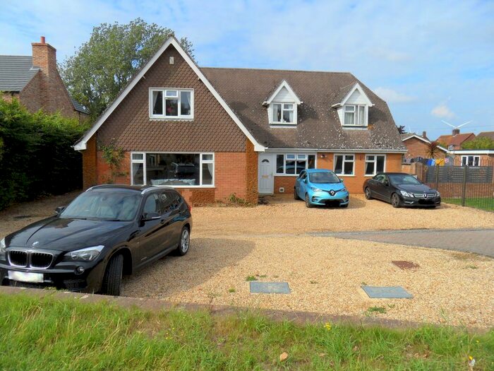 7 Bedroom Detached House For Sale In Station Road, Tydd Gote, Wisbech, Cambridgeshire, PE13