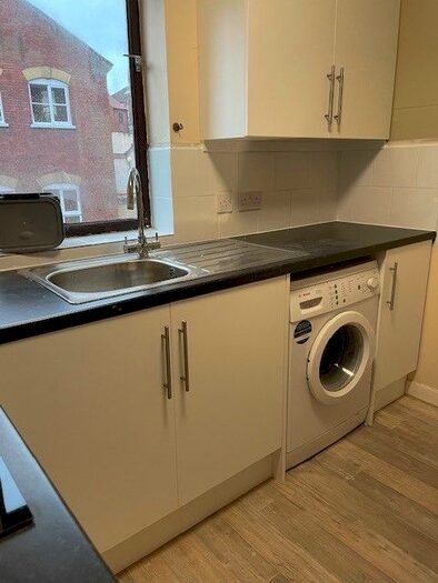 1 Bedroom Flat To Rent In Peel Mews, Norwich, NR3