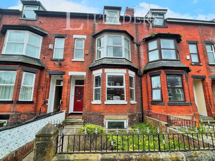 8 Bedroom Terraced House To Rent In Booth Avenue, Manchester, M14
