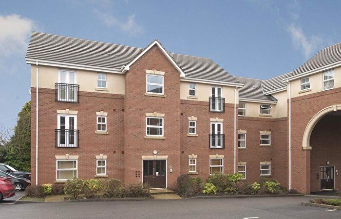 2 Bedroom Apartment To Rent In Newlands Close, Hagley, DY9