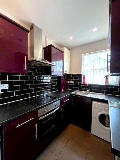 2 Bedroom Flat To Rent In Romford Road, London, E7