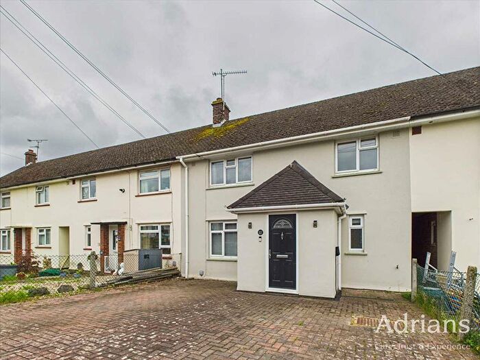 2 Bedroom Property For Sale In The Chase, Chelmsford, CM3