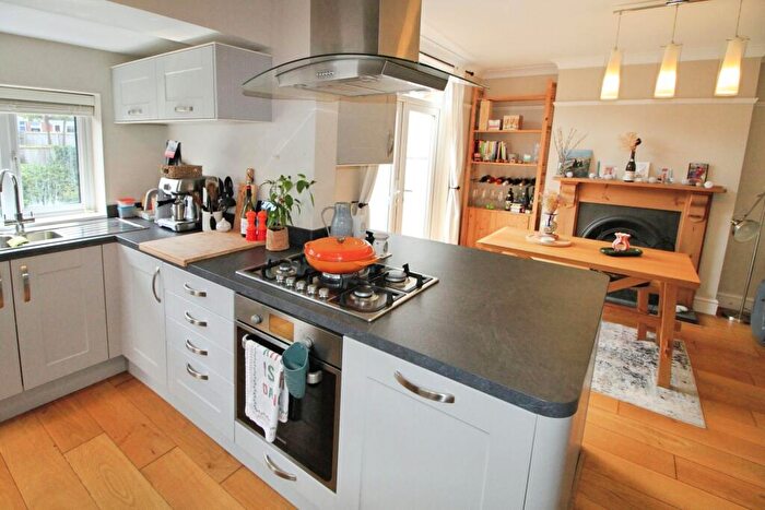 3 Bedroom Semi-Detached House To Rent In Chantrey Road, West Bridgford, NG2