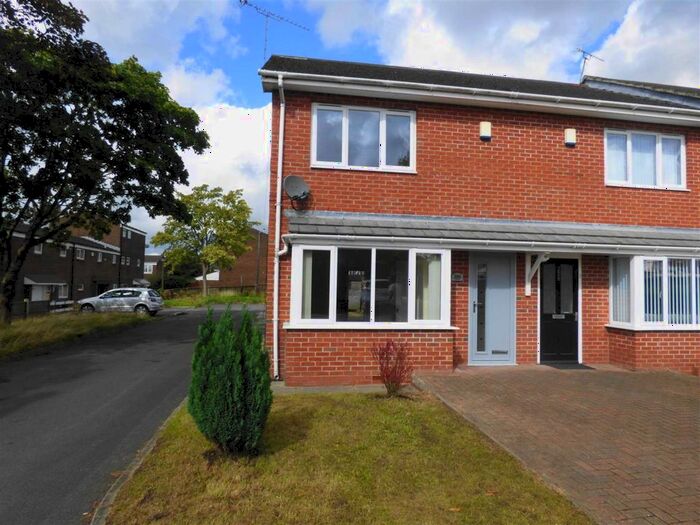 3 Bedroom End Of Terrace House To Rent In Eskbank, Skelmersdale, WN8