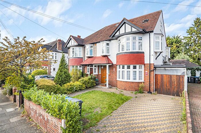 5 Bedroom Semi-Detached House For Sale In Buxton Drive, New Malden, KT3